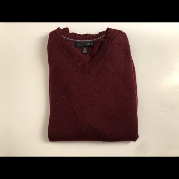 Banana Republic Other - Banana Republic V-Neck Sweater